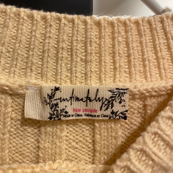 Free people cream cropped sweater - Picture 2 of 2